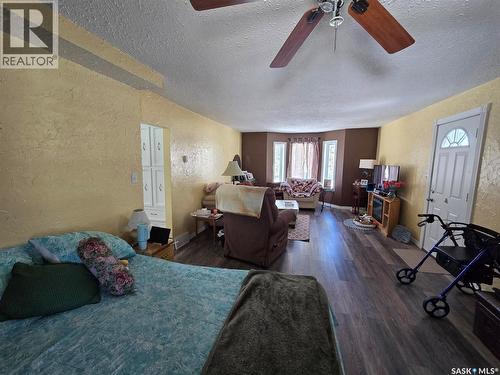 298 7Th Avenue, Broadview, SK - Indoor Photo Showing Other Room