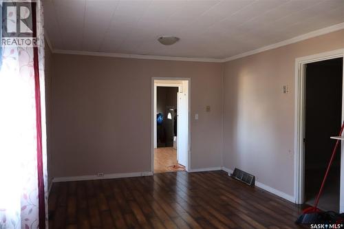 11 4Th Street, Willow Bunch, SK - Indoor Photo Showing Other Room