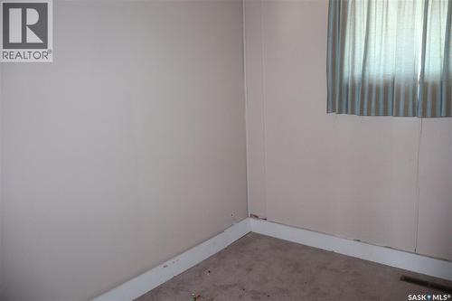 11 4Th Street, Willow Bunch, SK - Indoor Photo Showing Other Room