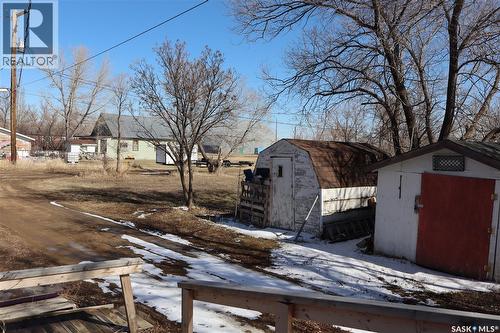11 4Th Street, Willow Bunch, SK - Outdoor