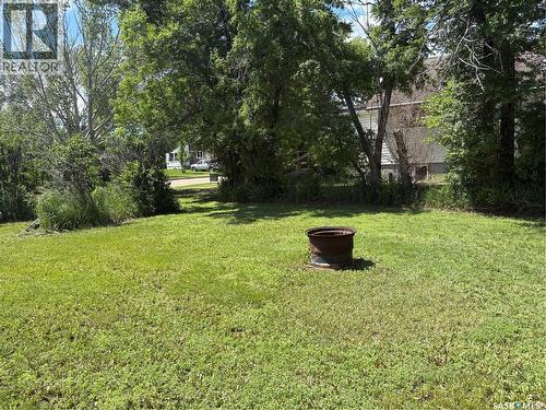 11 4Th Street, Willow Bunch, SK 