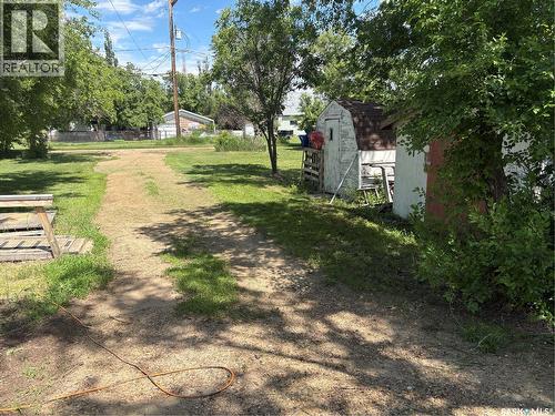 11 4Th Street, Willow Bunch, SK 
