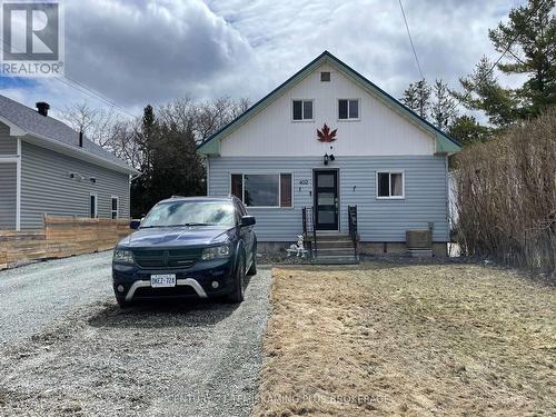 402 FARAH AVENUE  Temiskaming Shores (New Liskeard), ON P0J 1P0