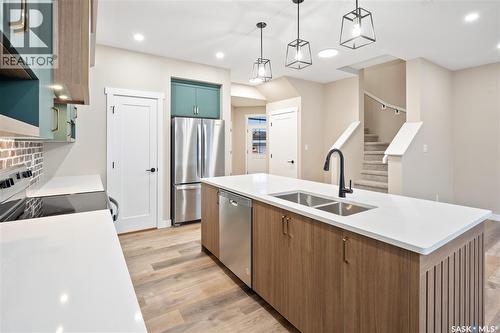 214 Yuel Lane, Saskatoon, SK - Indoor Photo Showing Kitchen With Double Sink With Upgraded Kitchen
