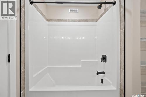 214 Yuel Lane, Saskatoon, SK - Indoor Photo Showing Bathroom