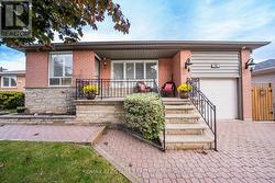 36 MIDCROFT DRIVE Toronto, ON M1S 1X2