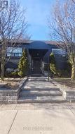 2 - 170 HOLBORNE AVENUE Toronto, ON M4C 2R6