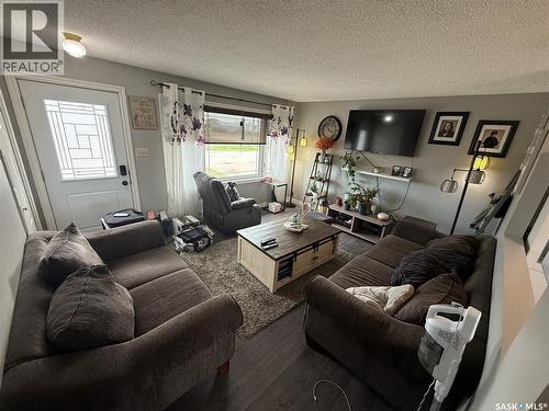 104 Railway Avenue E, Shellbrook, SK - Indoor Photo Showing Living Room