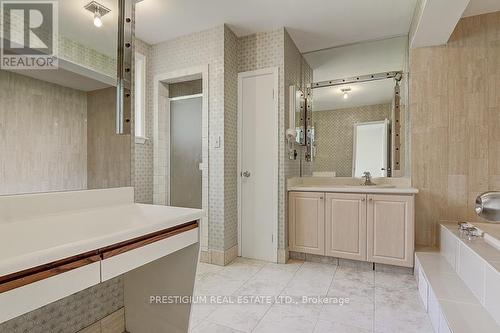 57 Laureleaf Road, Markham, ON - Indoor Photo Showing Bathroom