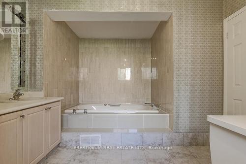 57 Laureleaf Road, Markham, ON - Indoor Photo Showing Bathroom