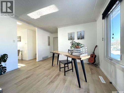 7227 6Th Avenue, Regina, SK - Indoor