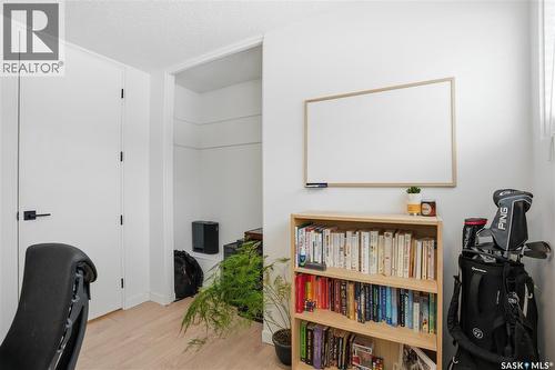 2 Ling Street, Saskatoon, SK - Indoor Photo Showing Office