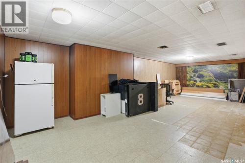 2 Ling Street, Saskatoon, SK - Indoor