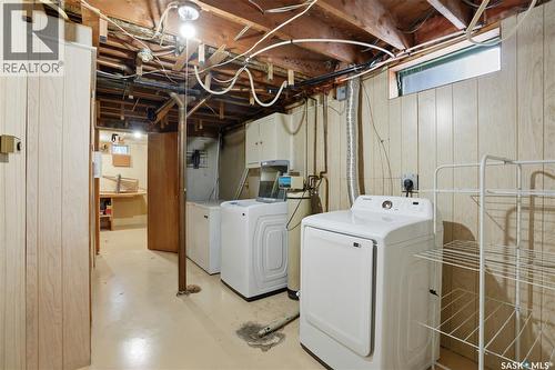 2 Ling Street, Saskatoon, SK - Indoor Photo Showing Laundry Room