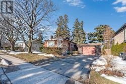 1607 KENMUIR AVENUE Mississauga, ON L5G 4B6