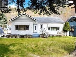 510 10th Avenue Montrose, BC V0G 1P0