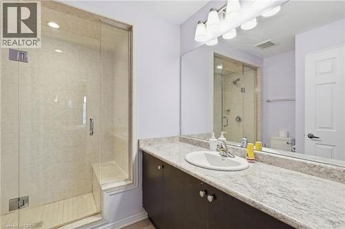 45 Kelso Drive, Caledonia, ON - Indoor Photo Showing Bathroom