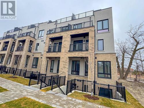 120 - 51 Jefferson Side Road, Richmond Hill, ON - Outdoor