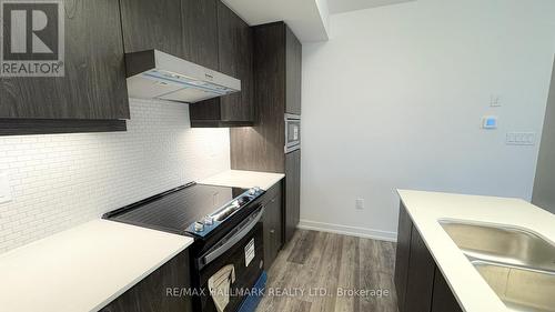 120 - 51 Jefferson Side Road, Richmond Hill, ON - Indoor Photo Showing Kitchen