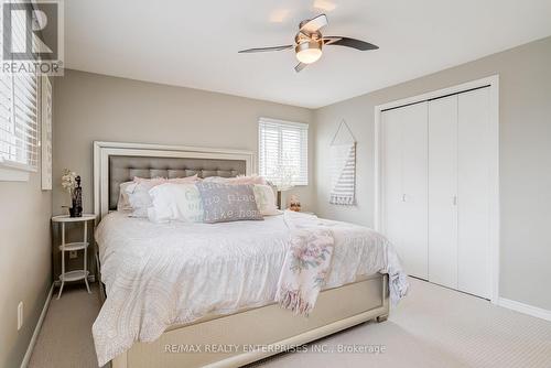 1311 Aldridge Crescent, Burlington, ON - Indoor Photo Showing Bedroom