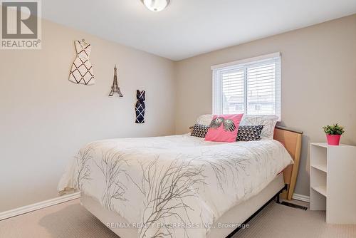 1311 Aldridge Crescent, Burlington, ON - Indoor Photo Showing Bedroom