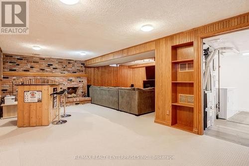 1311 Aldridge Crescent, Burlington, ON - Indoor