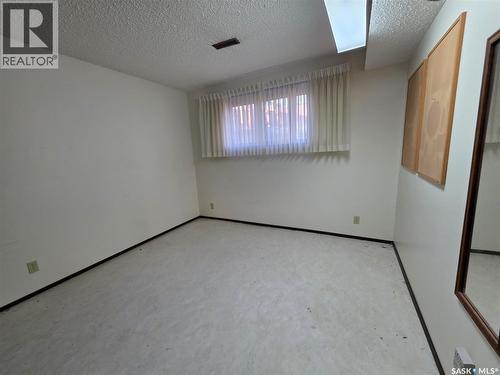 624 7Th Avenue Ne, Swift Current, SK - Indoor Photo Showing Other Room