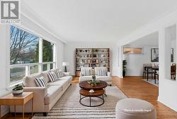 202 PARK HOME AVENUE  Toronto, ON M2R 1A2