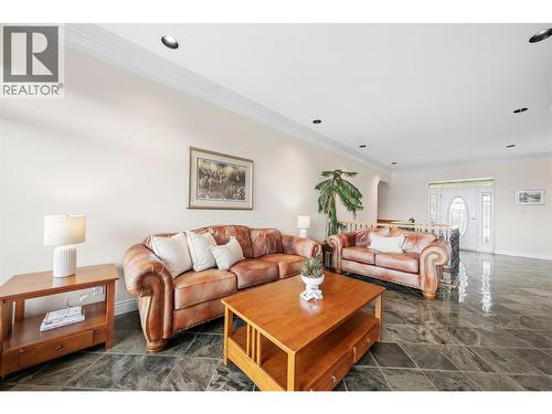 3676 Mcbride Road, Blind Bay, BC - Indoor Photo Showing Living Room