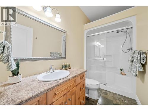 3676 Mcbride Road, Blind Bay, BC - Indoor Photo Showing Bathroom