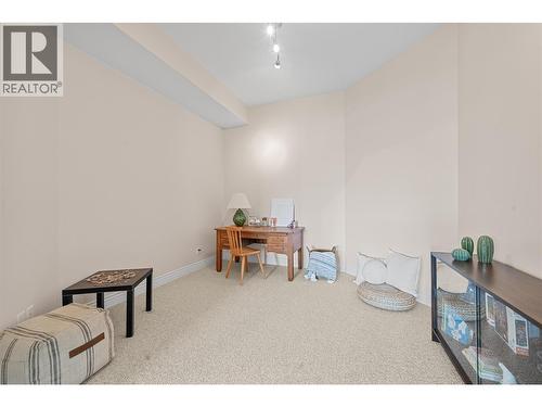 3676 Mcbride Road, Blind Bay, BC - Indoor