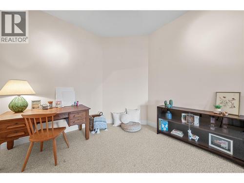 3676 Mcbride Road, Blind Bay, BC - Indoor