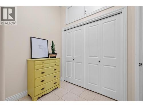 3676 Mcbride Road, Blind Bay, BC - Indoor