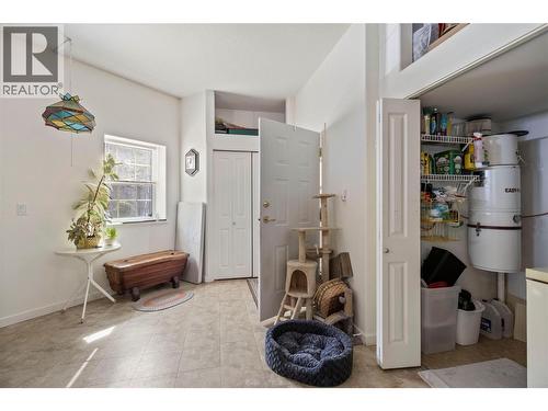 3676 Mcbride Road, Blind Bay, BC - Indoor
