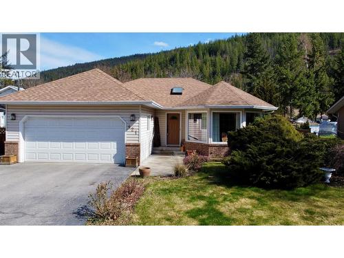 421 Oak Avenue  Sicamous, BC V0E 2V1