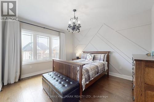 24 Bluff Trail, King, ON - Indoor Photo Showing Bedroom