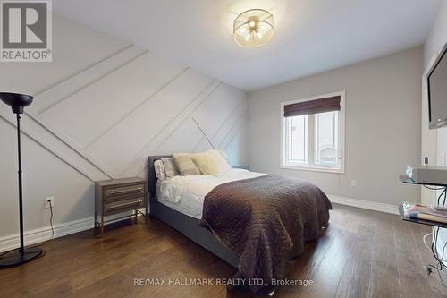 24 Bluff Trail, King, ON - Indoor Photo Showing Bedroom