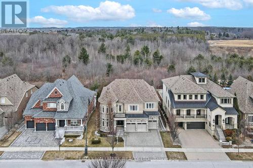 24 Bluff Trail, King, ON - Outdoor With Facade