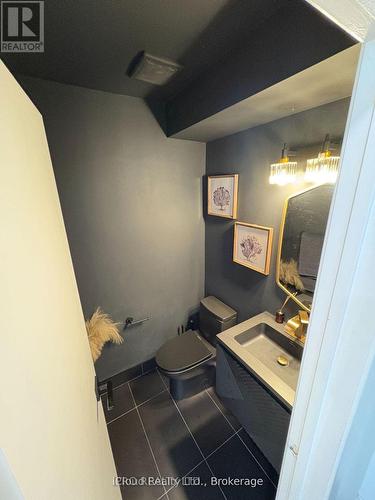 852 Thistle Down Court, Mississauga, ON - Indoor Photo Showing Other Room