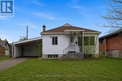 479 NEWMAN AVENUE  Ottawa, ON K1K 1N8