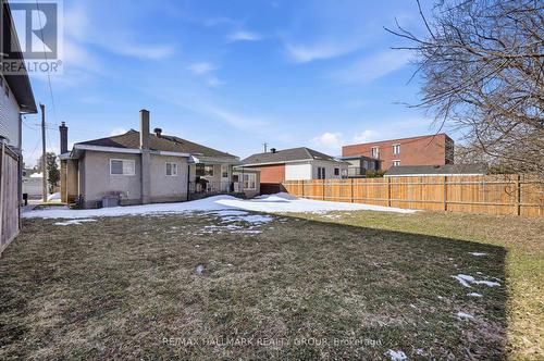 211 Columbus Avenue, Ottawa, ON - Outdoor