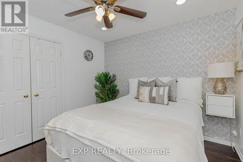 32 Vineberg Drive, Hamilton, ON - Indoor Photo Showing Bedroom