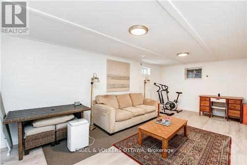 317 Summit Avenue, Ottawa, ON - Indoor
