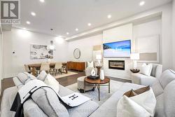 109 VANTAGE LOOP Newmarket, ON L3X 0K8