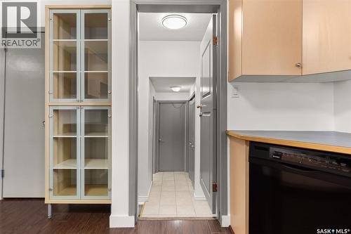 78 Spence Street, Regina, SK - Indoor