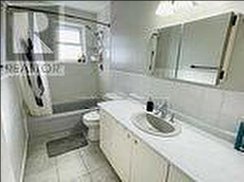 9 Terra Cotta Crescent E, Brampton, ON - Indoor Photo Showing Bathroom