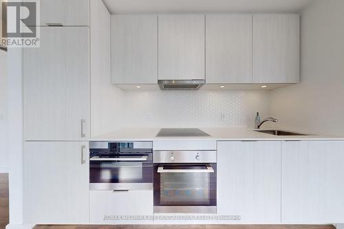 1908 - 158 Front Street E, Toronto, ON - Indoor Photo Showing Kitchen