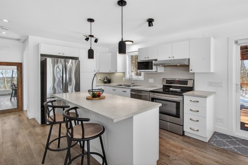 Cuisine - 7 Ch. Minotti, La Minerve, QC - Indoor Photo Showing Kitchen With Double Sink