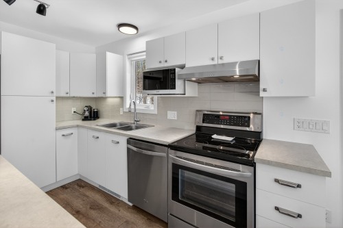 Cuisine - 7 Ch. Minotti, La Minerve, QC - Indoor Photo Showing Kitchen With Double Sink