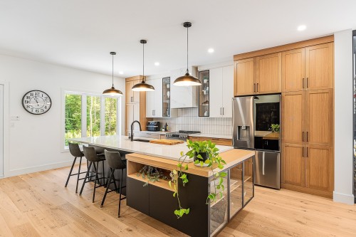 Cuisine - 27 Rue De L'Orée-Des-Bois, Saint-Denis-De-Brompton, QC - Indoor Photo Showing Kitchen With Upgraded Kitchen